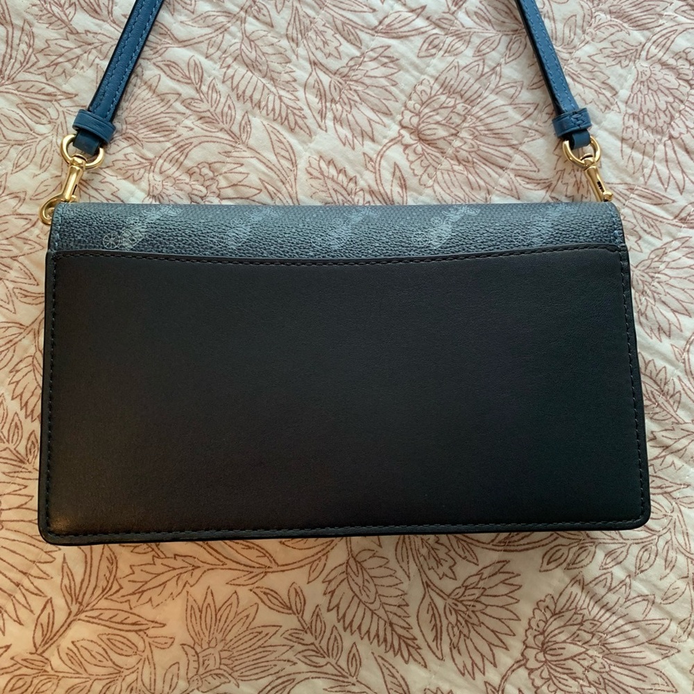 Coach Anna Foldover Crossbody Clutch - Picture 4 of 8